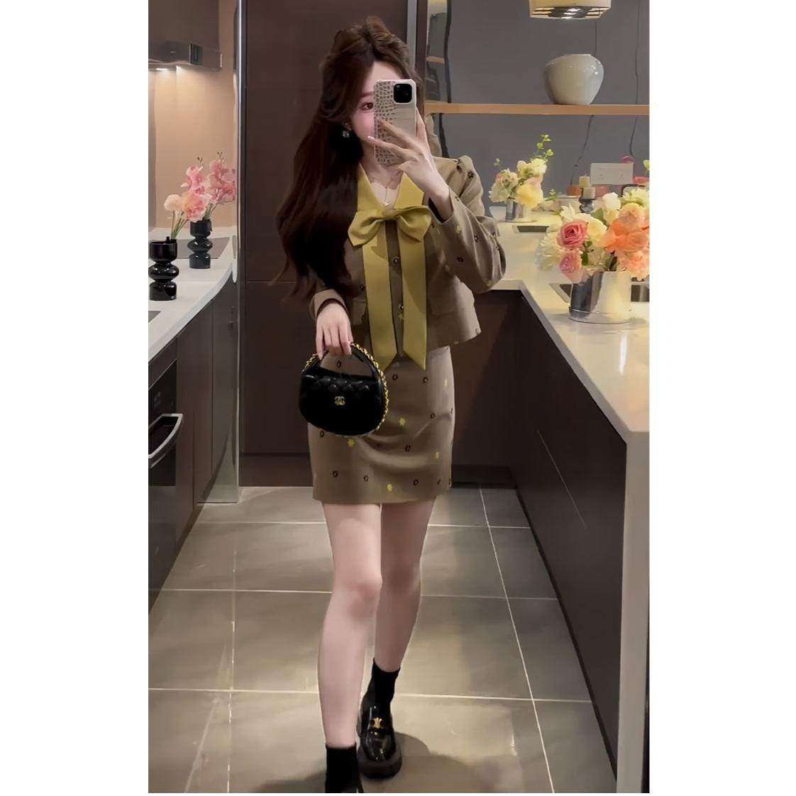 小香风气质高级感2026初秋新款早秋穿搭套装女西装外套短裙两件套,淘宝优惠券,粉丝福利购,淘宝优惠卷