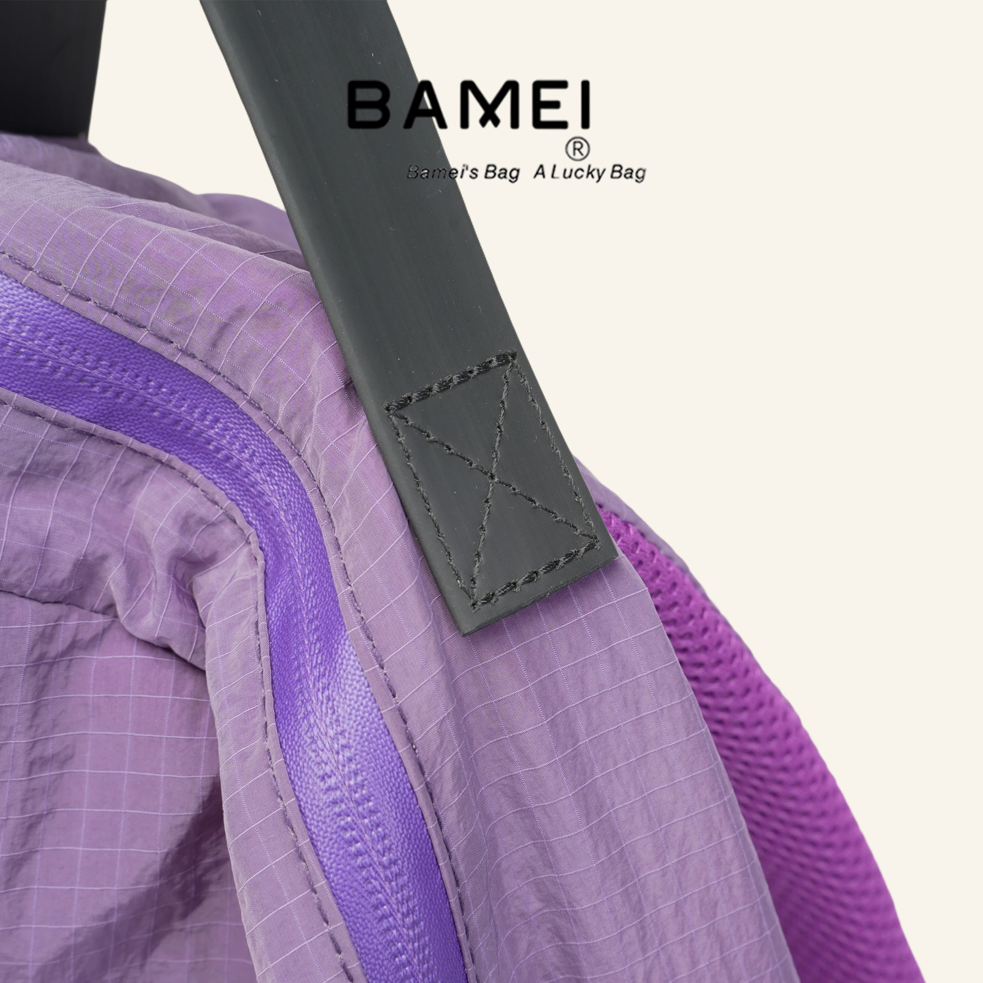 New waterproof backpack with large capacity and multiple compartments