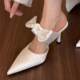 Step out of beauty with legs spread out | Fairy style high heel sandals
