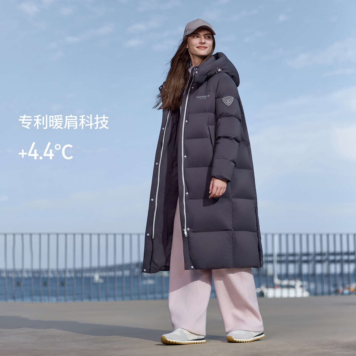 坦博尔2025冬季新款羽绒服女装户外长款连帽过膝保暖面包服冬外套