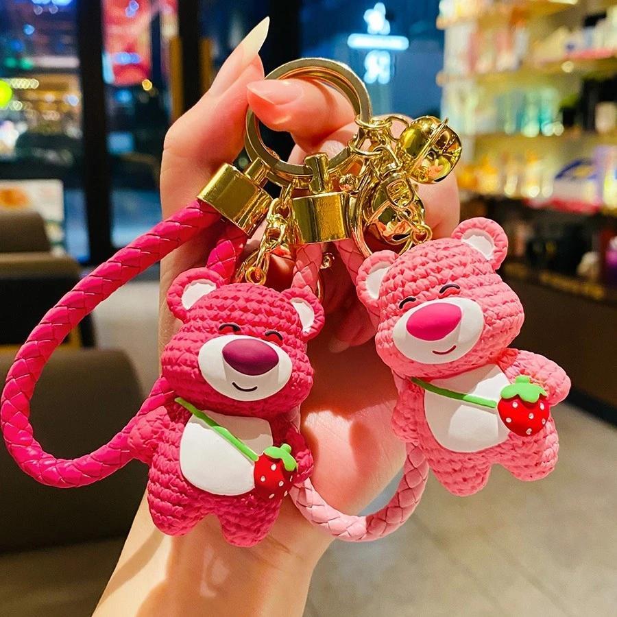 网红草莓熊钥匙扣挂件钥匙链女精致高级情侣车用钥匙链挂件包挂饰 - 图2
