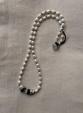 EPISSAGE黑尖晶石珍珠项链
