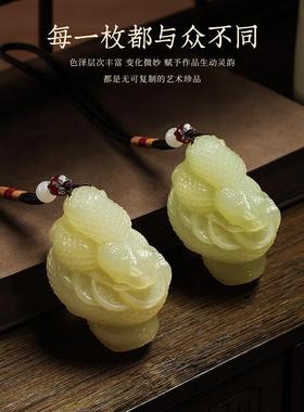 天然青玉腰缠万贯蛇本命年生肖吊坠挂件摆件手把件男女款手工雕刻