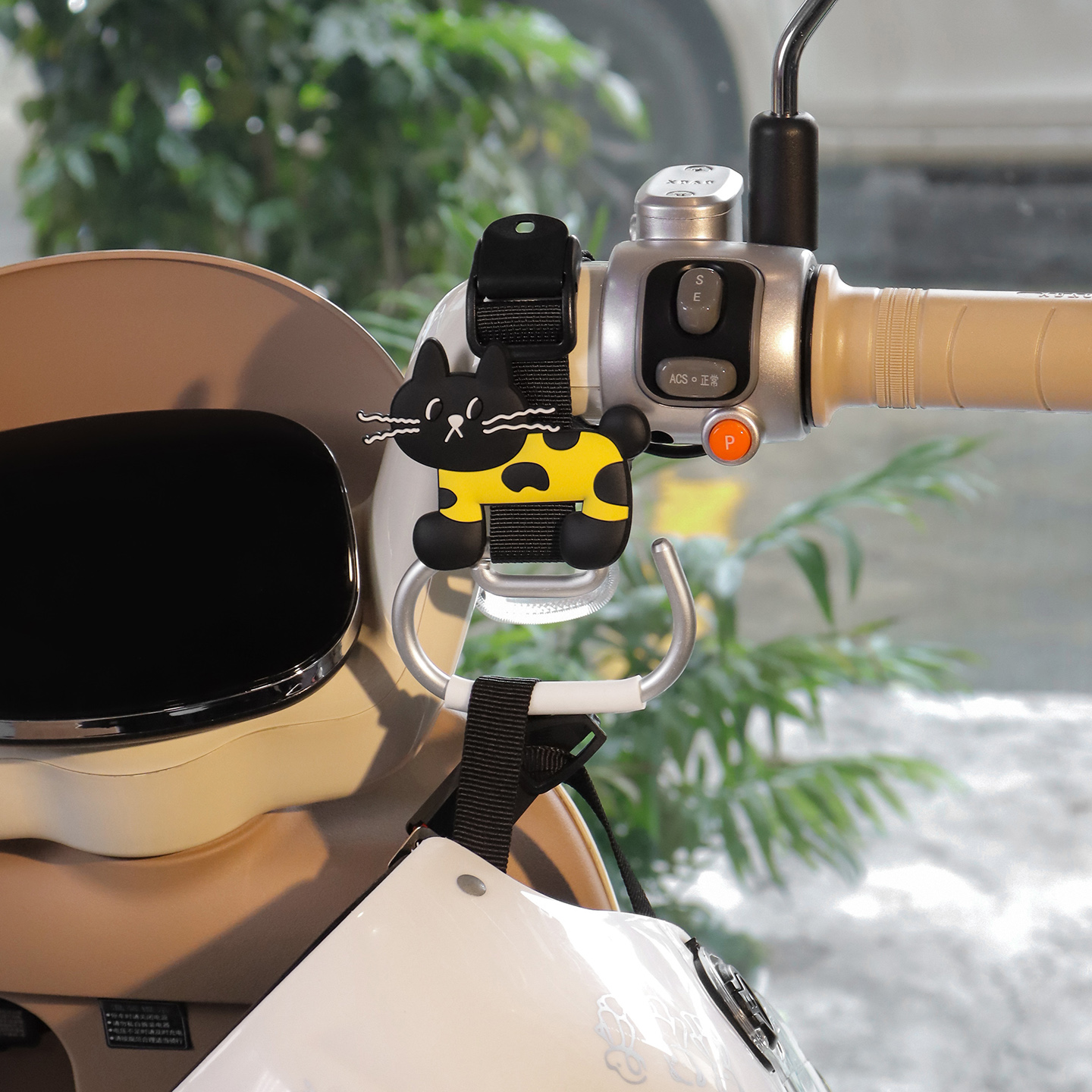 电动车挂钩前置通用置物神器可爱猫咪电车配件承重加长挂钩挂菜钩 - 图0