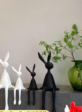 轻奢坐姿兔子摆件轻奢悬空创意玄关现代庭院网红塑家居餐厅装饰品