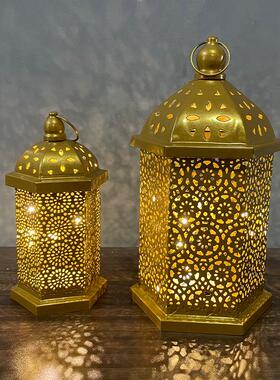 新款复古铁艺镂空风灯马灯摩洛哥装饰摆件气氛围道具led小提灯