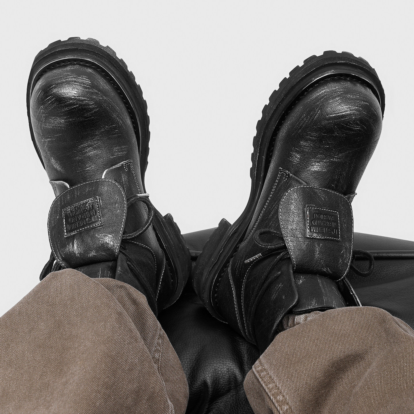 MRMX2025新款厚底增高中筒复古真皮男生黑色短靴爆款加绒马丁靴男,淘宝优惠券,粉丝福利购,淘宝优惠卷