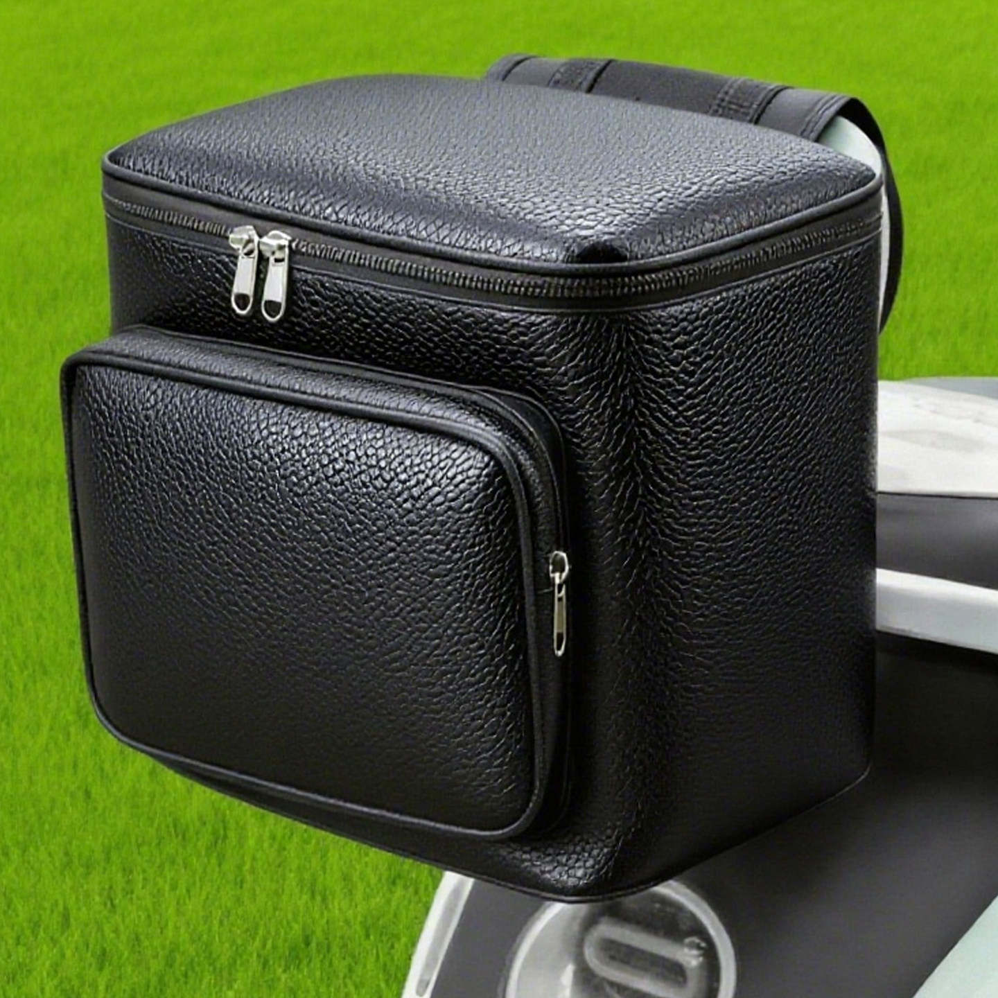 【可放冬盔】全新质感PU皮革电动车后挂包防水覆膜后置黑色储物包,淘宝优惠券,粉丝福利购,淘宝优惠卷