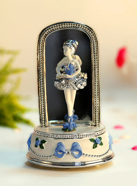 厂家直供芭蕾舞女孩音乐盒镜面旋转天鹅湖曲目女孩生日礼物八音盒