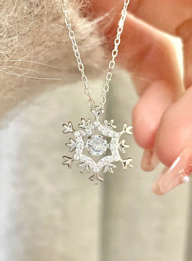 s999纯银雪花项链吊坠轻奢小众设计跳动的心锁骨链闺蜜圣诞节礼物