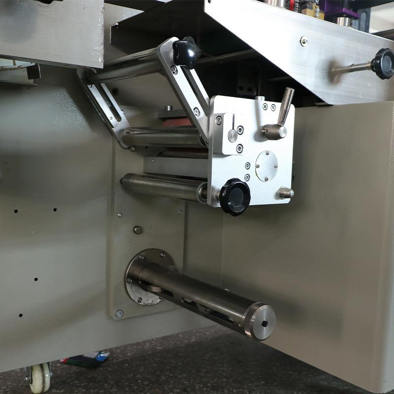 商用枕式包装机香皂门锁五金件全自动包装机厂家直供 - 图2