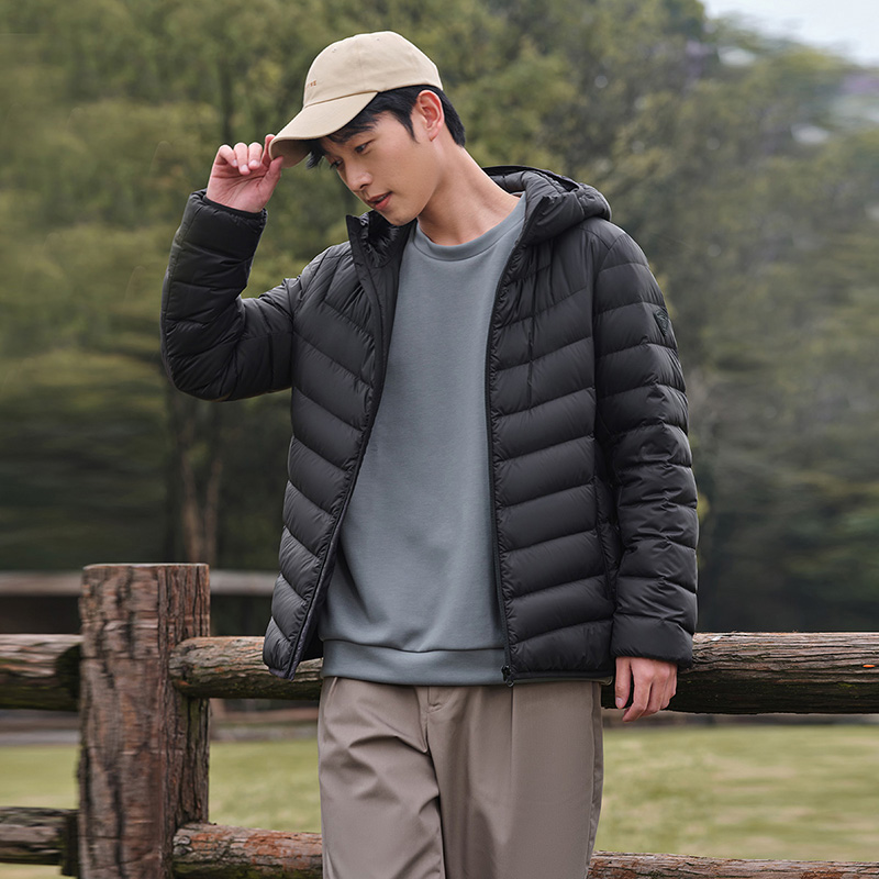 坦博尔秋季2025新款连帽短款便携轻薄羽绒服男士潮流保暖秋冬外套