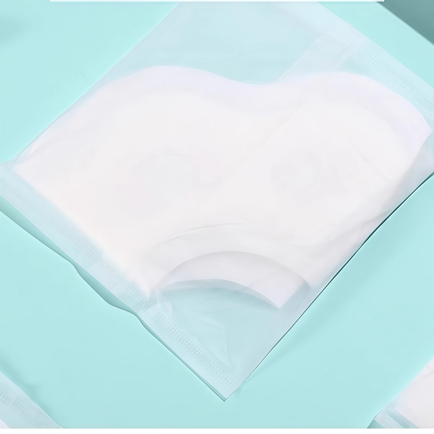 Baby disposable waterproof and anti-vomiting scarf