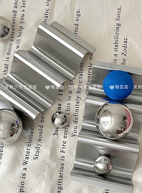 摆件高级感小众轻奢m金属装饰品家居软装酒柜装饰客厅玄关桌面摆