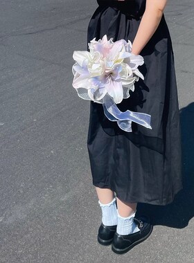 ins风人鱼姬百合m新娘手捧花仿真抛花球领证假花结婚礼婚纱照道具