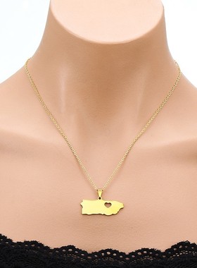 时尚新款钛钢光面心形镂空金色波多黎各地图造型吊坠项链女锁骨链