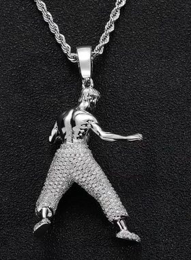 新款中国功夫李小龙吊坠微镶锆石实心立体个性Kungfu嘻哈吊坠项链