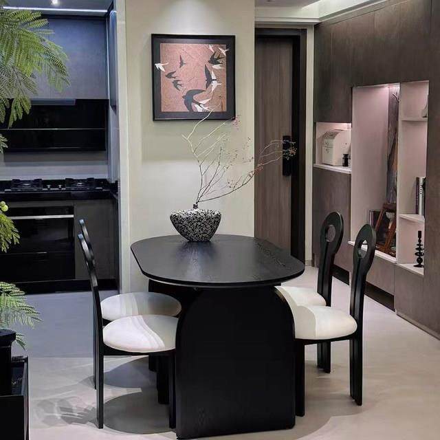 中古风椭圆形实木餐桌椅组合法式覆古吃饭桌黑色白蜡木家用长桌子 - 图1