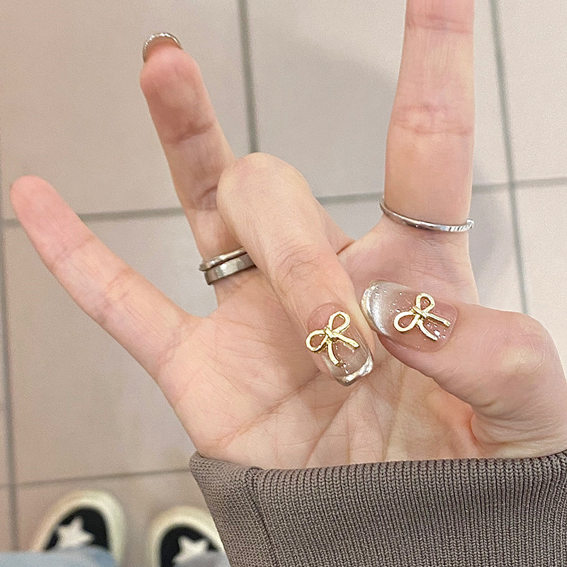 蝴蝶结美甲穿戴甲手工法式猫眼2025新年款显白高级感短款指甲贴片,淘宝优惠券,粉丝福利购,淘宝优惠卷