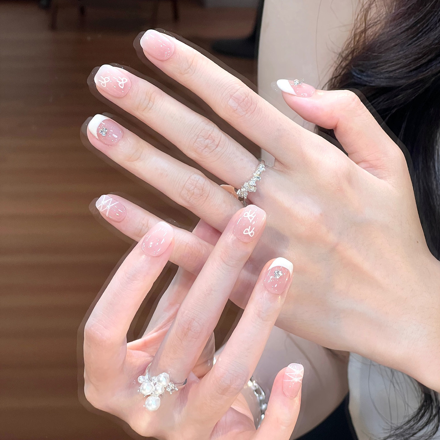 植兔手工穿戴甲裸粉色碎钻白月光波点猫眼美甲显白短款高级感贴片,淘宝优惠券,粉丝福利购,淘宝优惠卷