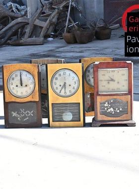 民俗怀旧老式钟表老物件农村老式钟摆上弦客厅挂钟覆古装饰摆件