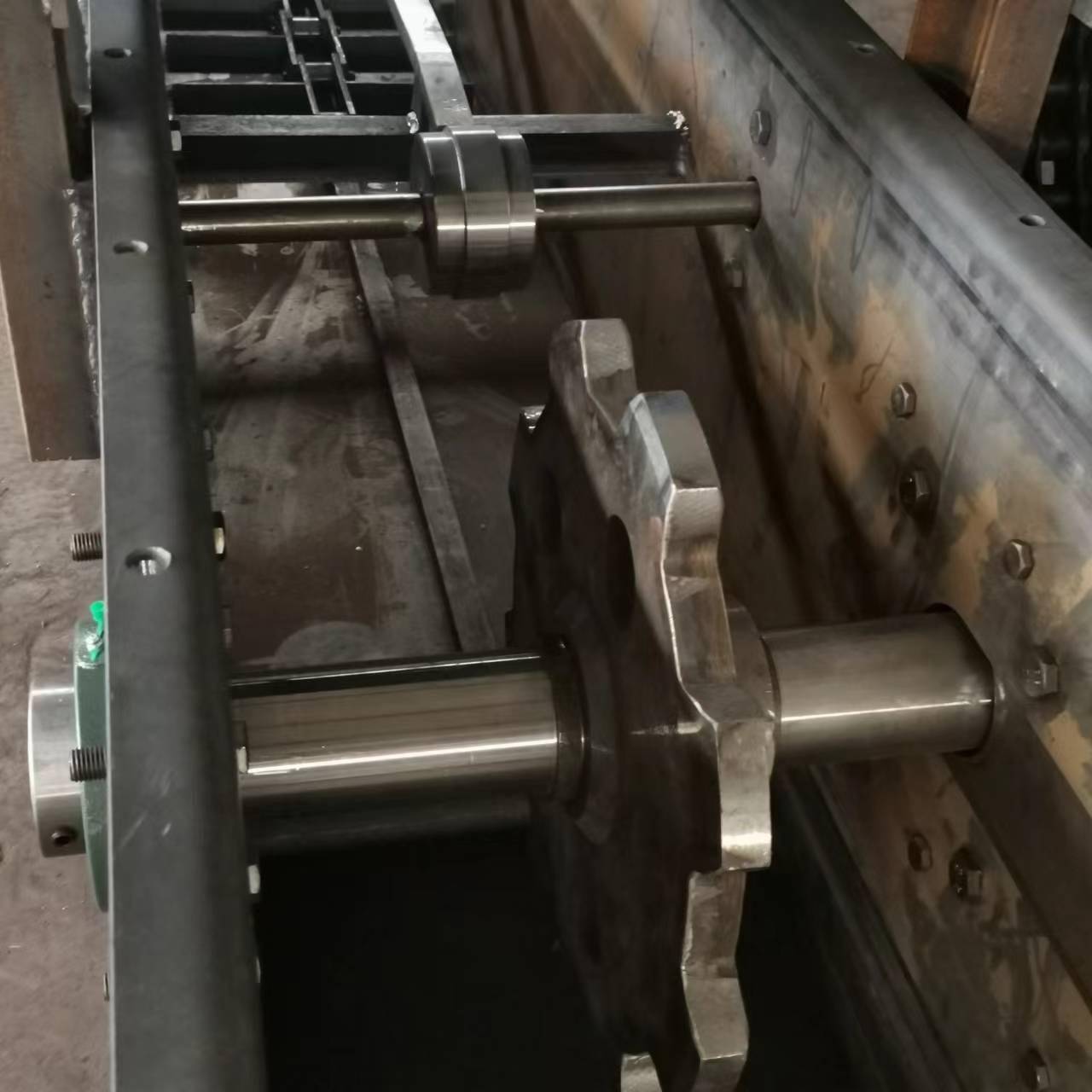 刮板机拖轮厂家供应轮头轮尾轮头尾轴提升机链轮传动拖轮配件 - 图0