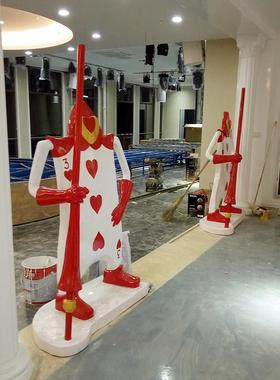 爱丽丝仙境士兵 卡通 玻璃钢雕塑柴郡猫红皇后摆件疯帽子钟表兔子