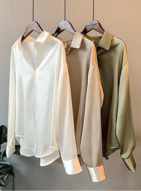 豪华样板房衣帽间服装女式衬衫展示饰品定制家具衣柜展厅软装饰