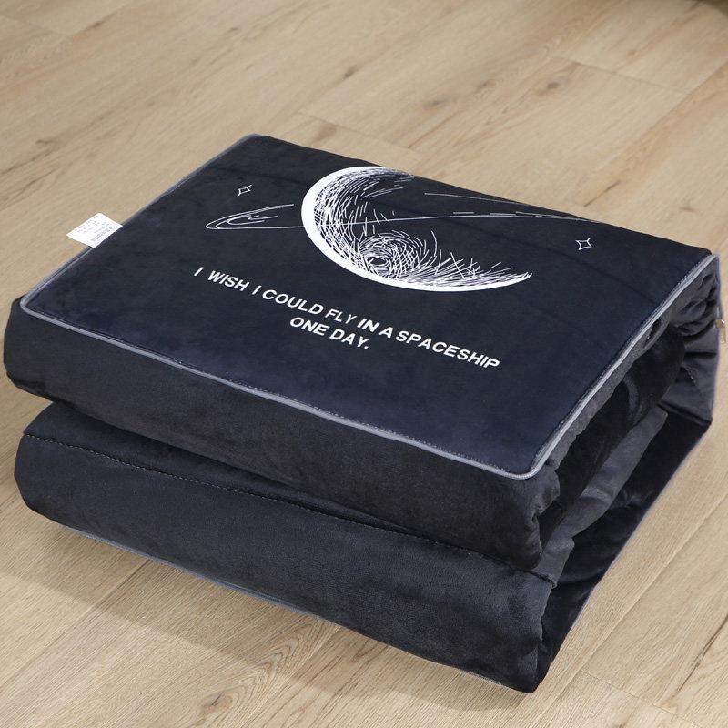 冬季加厚抱枕被子两用水晶绒办公室午睡抱被汽车沙发靠垫珊瑚绒毯,淘宝优惠券,粉丝福利购,淘宝优惠卷