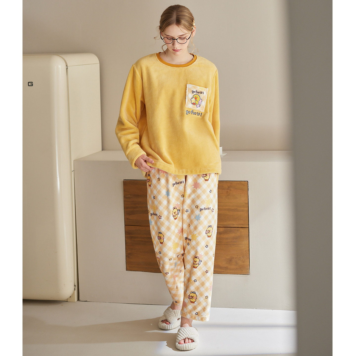芬腾女士睡衣秋冬季珊瑚绒套装女款可爱卡通布朗熊休闲大码家居服,淘宝优惠券,粉丝福利购,淘宝优惠卷