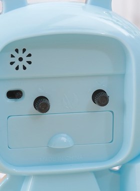 儿童新年礼物中小学生幼儿园孩子闹钟闹铃迷你时钟带笔筒logo