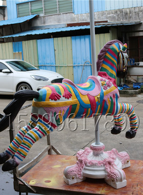 玻璃钢旋转木马雕塑橱窗美陈摆设落地模型摆件主题酒店KTV浮雕