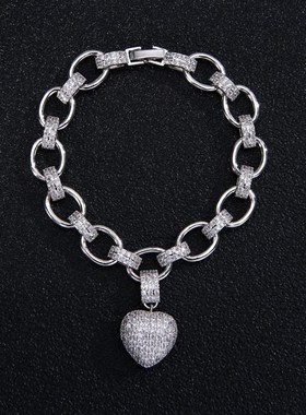 项链欧美爱心时尚锁骨链女满风个性钻设计心形装饰重工高级轻奢款