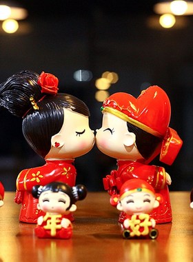 新款 情侣亲嘴结婚娃娃摆件陶瓷活动金童接吻套餐中式2022一对中