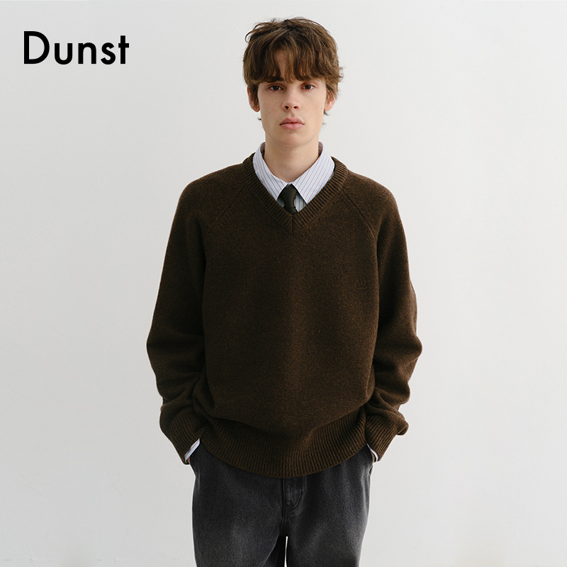 Dunst【白逸帆同款】2025冬季新品毛衣微宽松V领针织衫UDSW5D130 - 图1