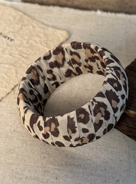 复古波西米亚原木弹力大手镯