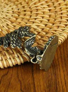 直销新款黄铜迎客松桌面茶桌茶宠纯铜摆件金属铜器男女小铜器摆件