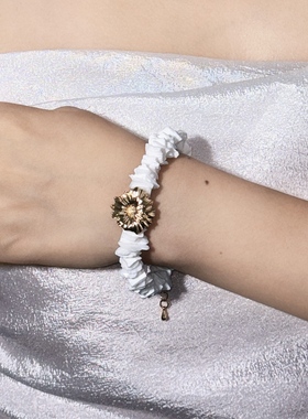 雏菊不规则贝壳花朵项链高级感