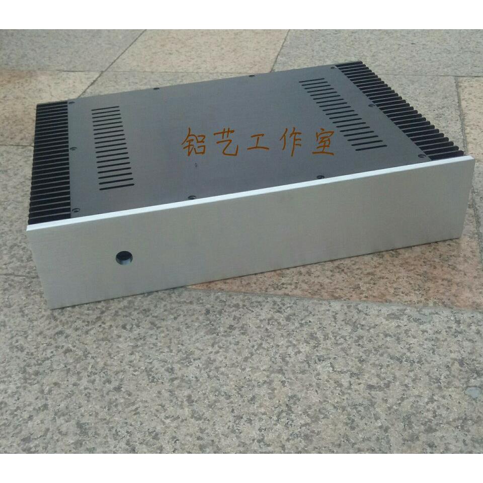 Standard version of the two-sided cooling all-aluminum power amplifier small Class A chassis 430 wide
