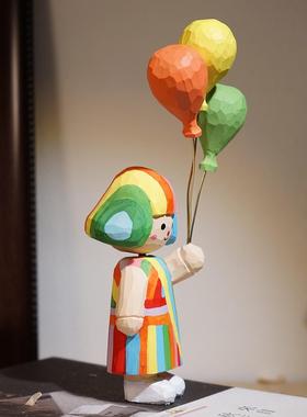 “多巴胺女孩”手工木雕摆件举气球可爱治愈浪漫生日礼物送女生