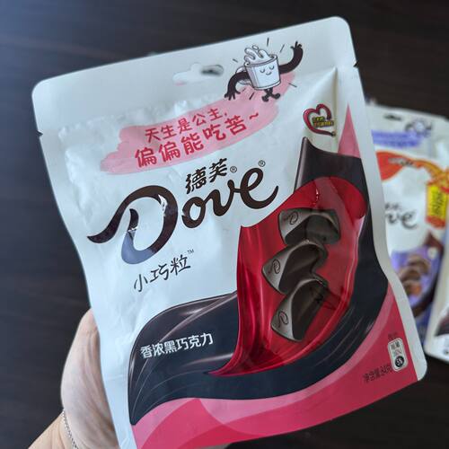 临期特价清仓 Dove德芙正品小巧粒84g袋装白巧黑巧榛仁果粒巧克力 - 图0