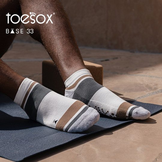 Toesox base33 co-branded yoga sports socks professional fitness Pilates sweat-absorbent non-slip socks for men Rise