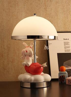 卡通温馨树脂小夜灯爱兔创意桌面头男女孩孩床房间20250221神摆件