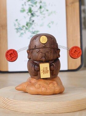 热销财神爷实木质桌摆创意桌面装饰生日礼物可爱书桌玩偶车载动态