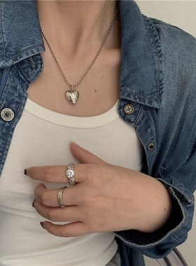 爱心笑脸项链女轻奢小众设计高级感锁骨链2023年新款爆款简约百搭