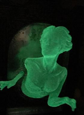 跨境新款镜幽灵树阳LQ202207相脂夜光摆件镜子创意搞怪太能框中万