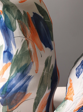 热销彩绘小众陶瓷花瓶个性家居插花装饰软装样品屋展示中心样板房