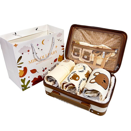 香港新生的儿见面礼盒婴儿送礼物满月套装高档衣服百天周岁送产妇