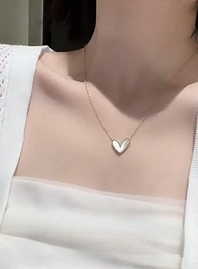 爱心网红项链2022年新款女夏轻奢高级设计感小众锁骨链吊坠饰品