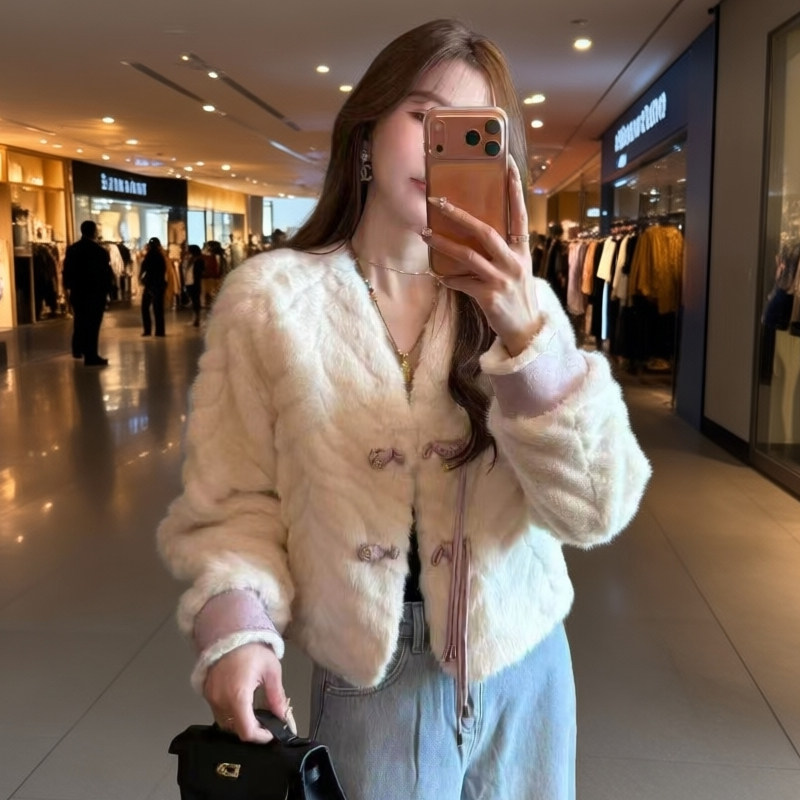 新中式国风盘扣仿水貂毛外套女2025冬季新款时尚百搭皮毛一体上衣,淘宝优惠券,粉丝福利购,淘宝优惠卷